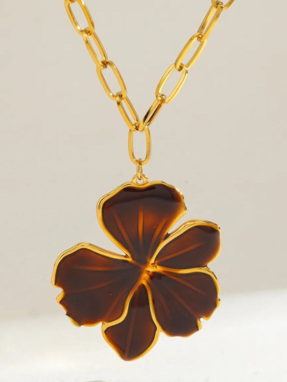 18K  Gold Plated Stainless Steel Flower Necklace - Picture 2 of 5